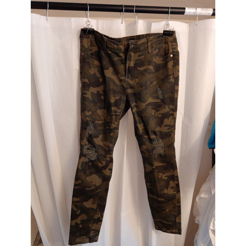 Judy Blue Womens Jeans Size 15/32 Camo Print Distressed Skinny Fit Camouflage